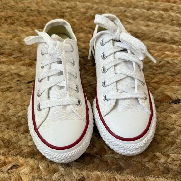 Converse All Star Little Kid Size 11 White Low Top Sneakers - Picture 2 of 8